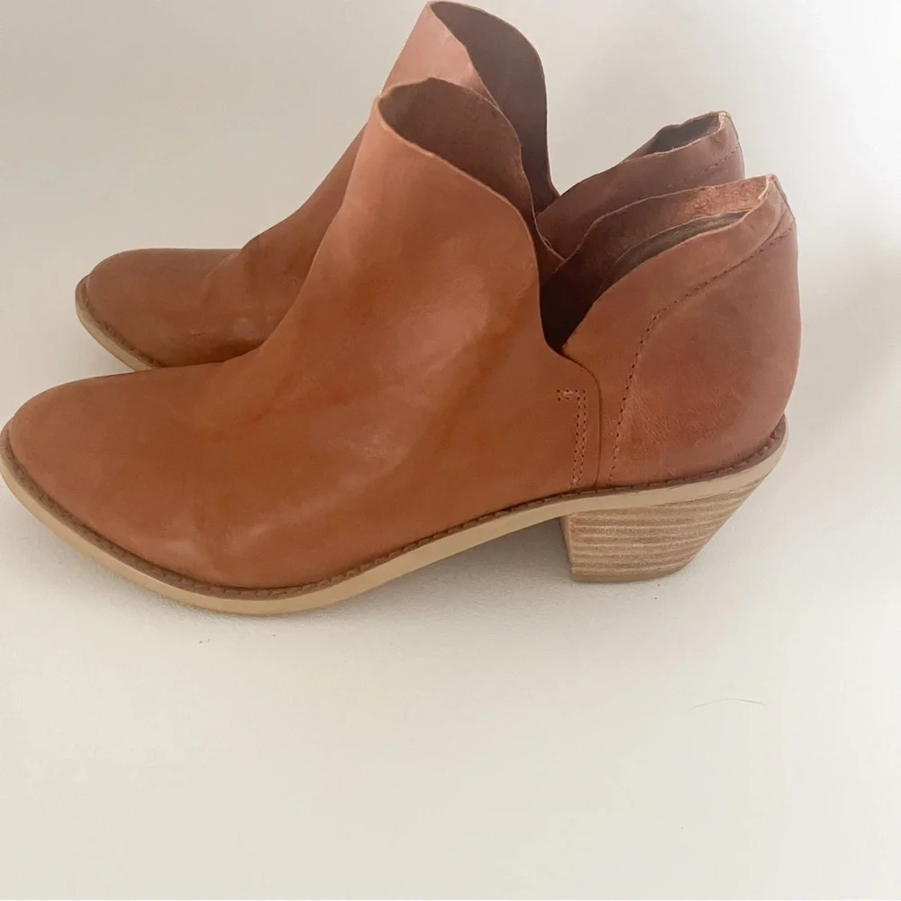 Kelsi Dagger Brooklynn Kenmare Booties